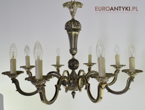 salonowy żyrandol srebrny