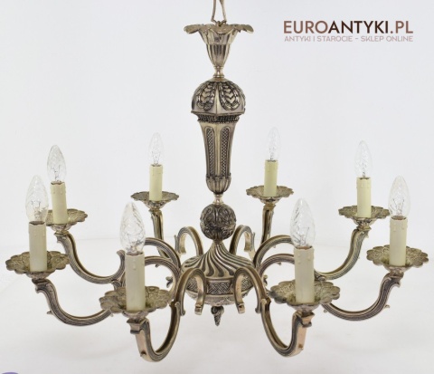 fenomenalny srebrny żyrandol