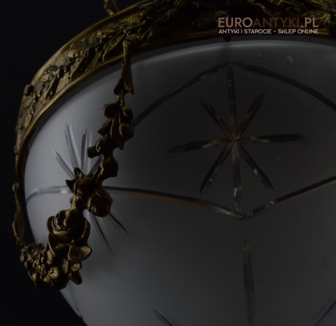 Secesyjna lampa sufitowa do pałacu zamku. Żyrandol antyczny ze szlifowanym kloszem antyk Art Nouveau