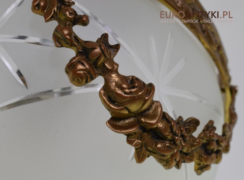 Secesyjna lampa sufitowa do pałacu zamku. Żyrandol antyczny ze szlifowanym kloszem antyk Art Nouveau