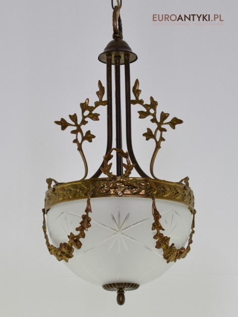 ponadprzeciętna lampa sufitowa