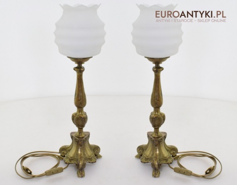 para mosiężnych lamp stołowych