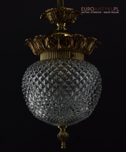 Ekskluzywna lampa wisząca stylowa z karbowanym kloszem. Lampa sufitowa pałacowa.