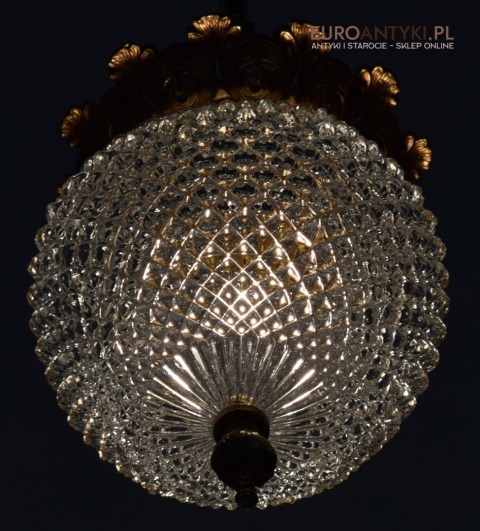 Ekskluzywna lampa wisząca stylowa z karbowanym kloszem. Lampa sufitowa pałacowa.