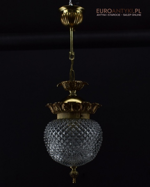 Ekskluzywna lampa wisząca stylowa z karbowanym kloszem. Lampa sufitowa pałacowa.