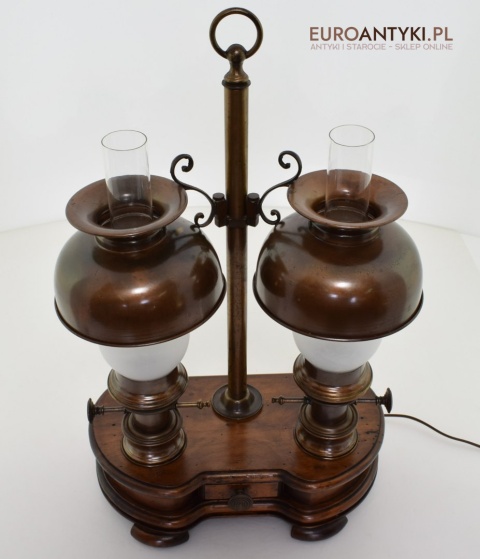 antyczna lampa do biblioteki