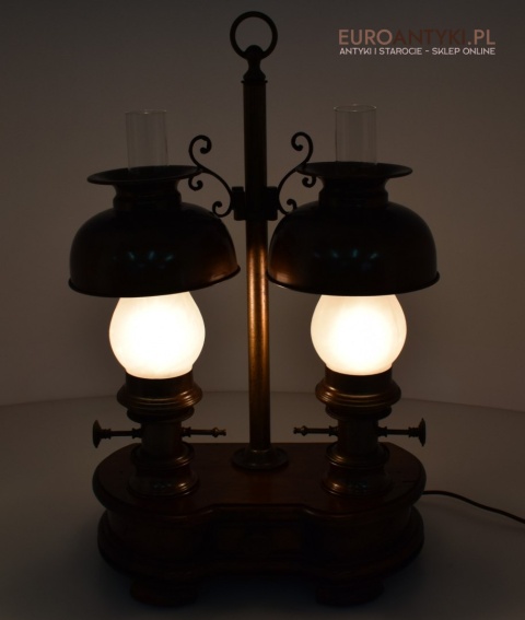 zabytkowa lampa na biurko