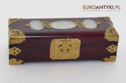 zabytkowa orientalna szkatułka