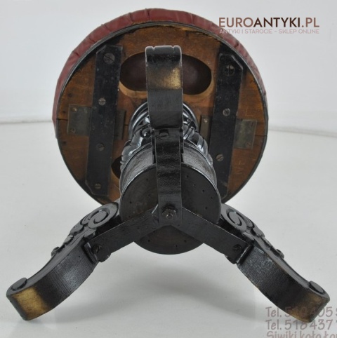 Secesyjny stołeczek do pianina. Regulowany okrągły stołek antyczny.