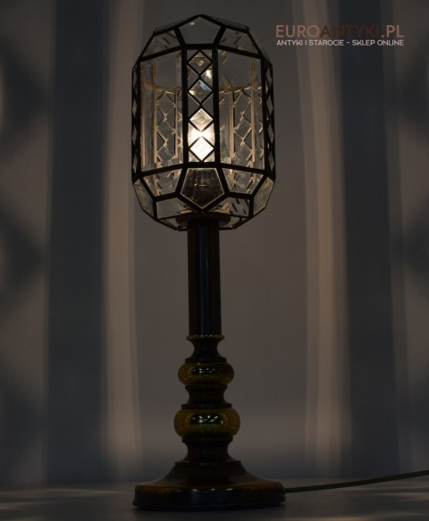 stara lampa witrażowa