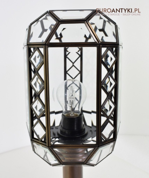 sklep z nietypowymi lampami