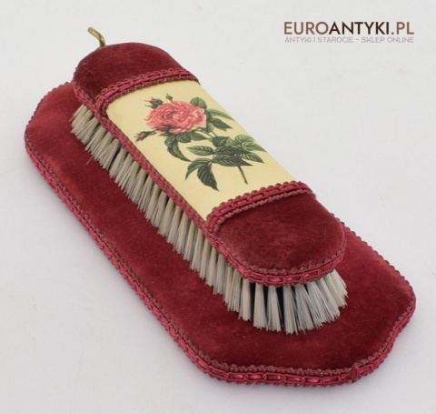 komplet do czyszczenia ubrać