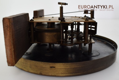 stary mechanizm zegara