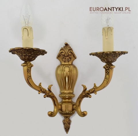 stara lampa ścienna