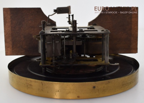 zegar z antykwariatu