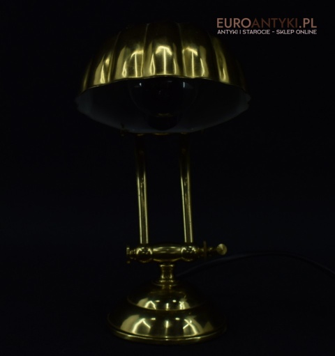 lampka na stolik muszelka