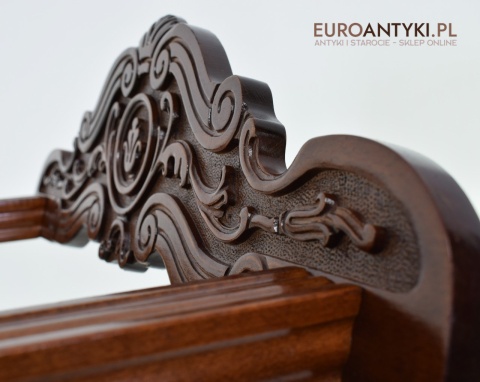 antyczne meble