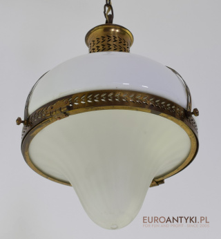 Nietypowa lampa sufitowa. Oświetlenie vintage.