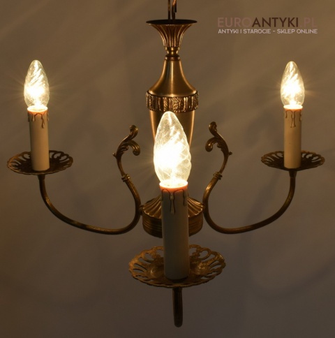 mały żyrandol do ganku