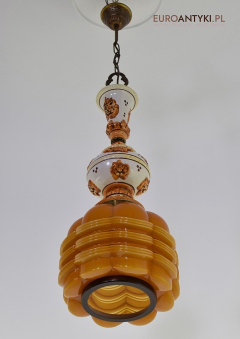 żyrandol w ludowym stylu