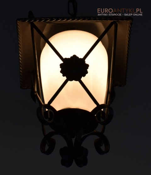 lampy z minionych czasów