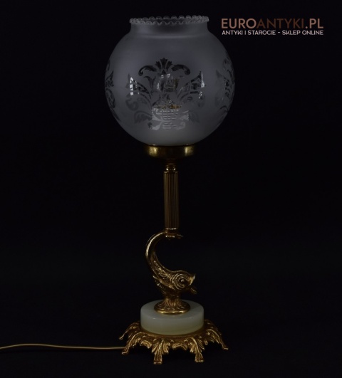 lampka stołowa z kloszem