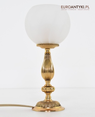 Mała mosiężna lampka z kloszem. Lampy retro.