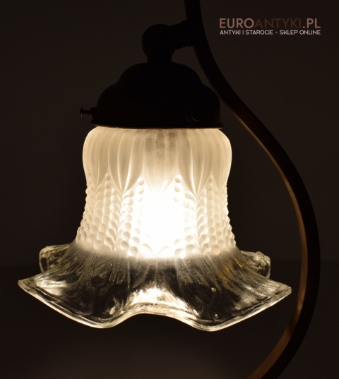 Antyczna lampa stołowa z ruchomym kloszem