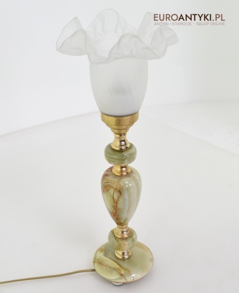 oświetlenie z onyxu