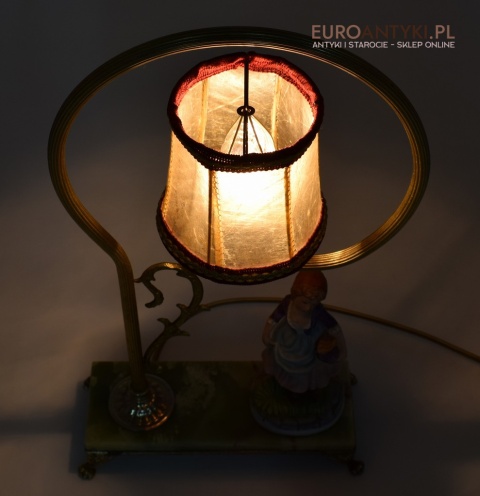 Cudowna lampka stołowa z dziewczynką