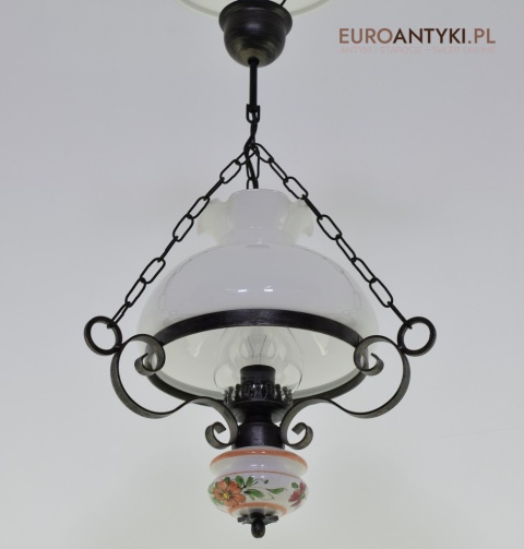 Lampa wisząca do wiejskiej chaty
