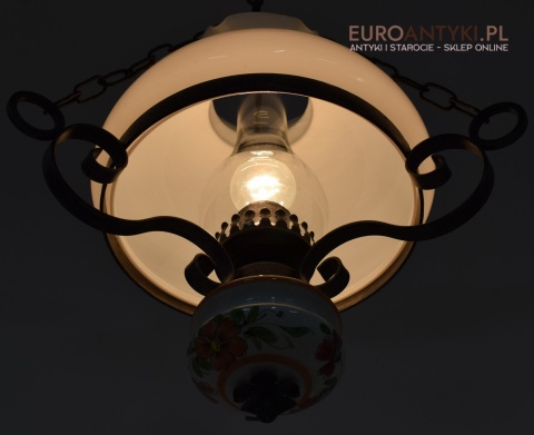 Lampa wisząca do wiejskiej chaty