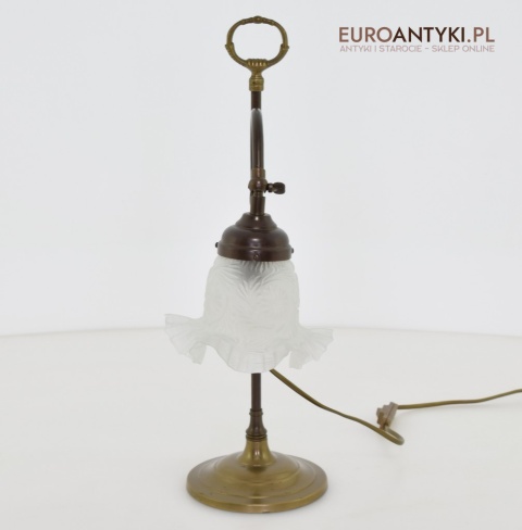 Antyczna lampa stołowa z kloszem