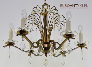 Antyk. Zabytkowy żyrandol francuski.