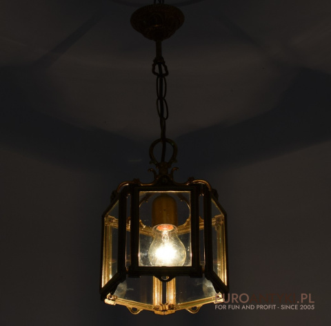 Nietypowa lampa sufitowa do ganku, holu, łazienki. Lampy retro.