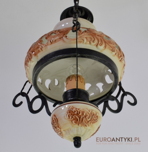 Ceramiczna lampa w góralskim stylu. Sufitowe lampy rustykalne.