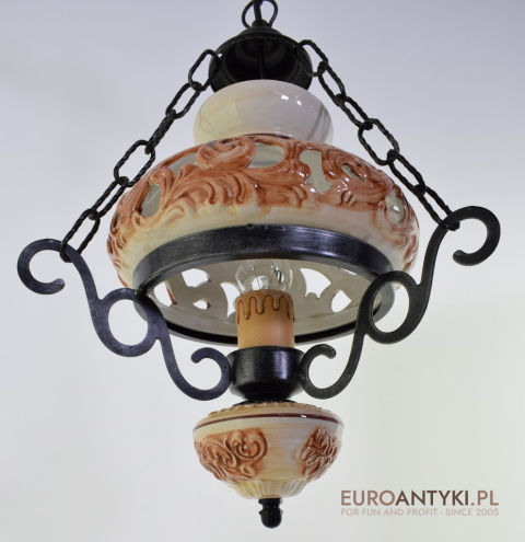 Ceramiczna lampa w góralskim stylu. Sufitowe lampy rustykalne.