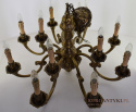 Duży pałacowy żyrandol z brązu. Antyczny chandelier do zamku.