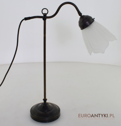 Zabytkowa klasyczna lampa na stolik lub biurko. Lampy antyczne.