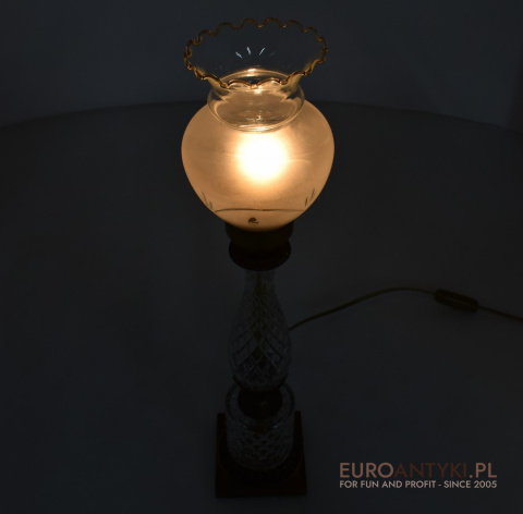 Ekskluzywna lampa stołowa do zamku, dworu, pałacu. Lampy retro.