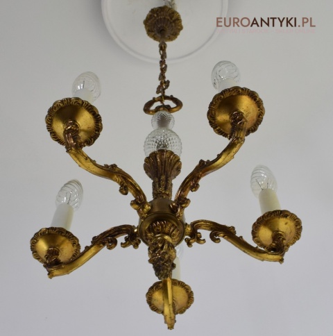Mały zabytkowy żyrandol do ganku, holu, łazienki. Lampy antyki.