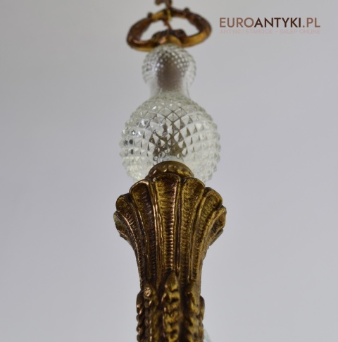 Mały zabytkowy żyrandol do ganku, holu, łazienki. Lampy antyki.