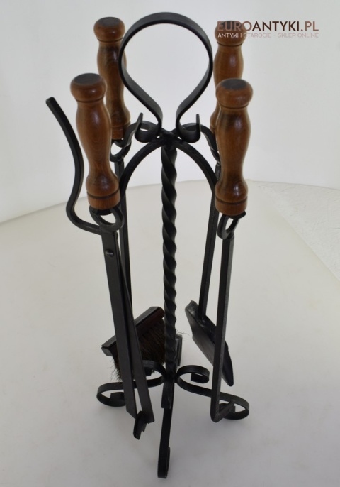 Duży komplet do czyszczenia kominka. Narzędzia kominkowe.