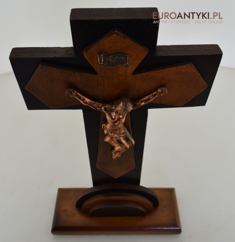 Duży zabytkowy krzyż ze świecznikami. Antyki kościelne.