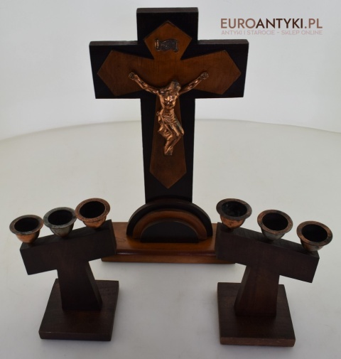 Duży zabytkowy krzyż ze świecznikami. Antyki kościelne.