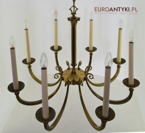 Mosiężny żyrandol do angielskiego salonu. Lampy antyki.