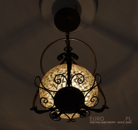 Rustykalna lampa sufitowa z metalu. Lampy cottage rustyk.