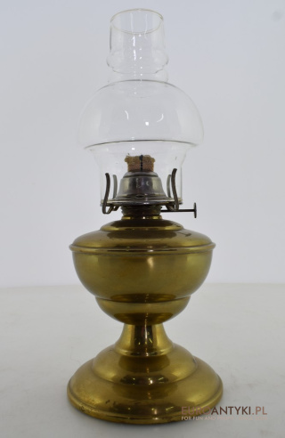 Zabytkowa mosiężna lampa naftowa z lat 1900. Lampy antyki.