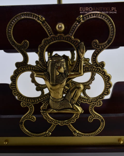 Stylowy gazetnik pałacowy. Retro stojak na gazety vintage.