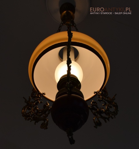 Duża rustykalna lampa wisząca cottagecore.